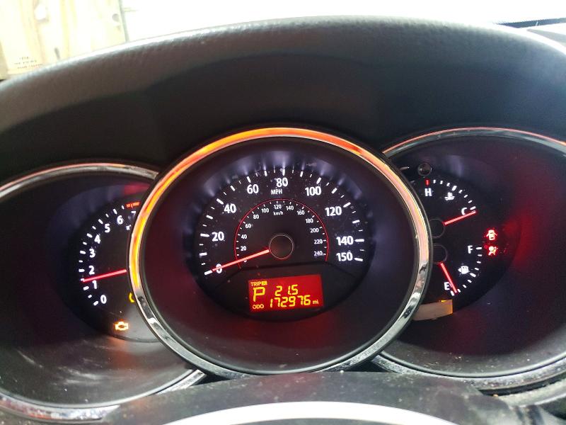 Photo 9 from auction – 2012 KIA SORENTO with VIN 5XYKT4A2XCG216704