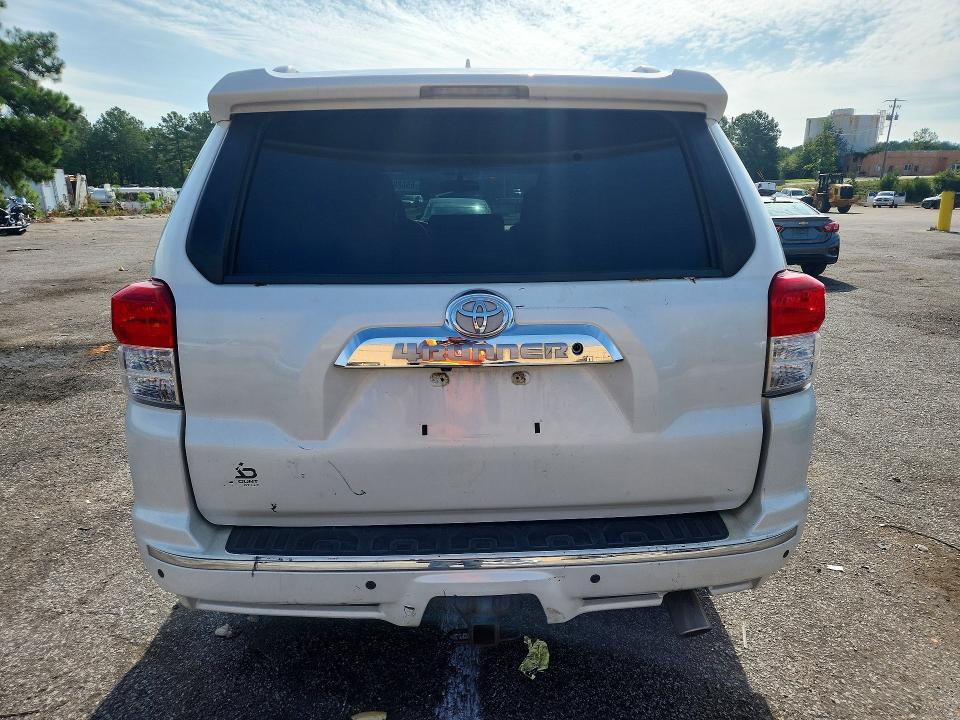 Photo 6 from auction – 2013 TOYOTA 4RUNNER with VIN JTEBU5JR8D5149932