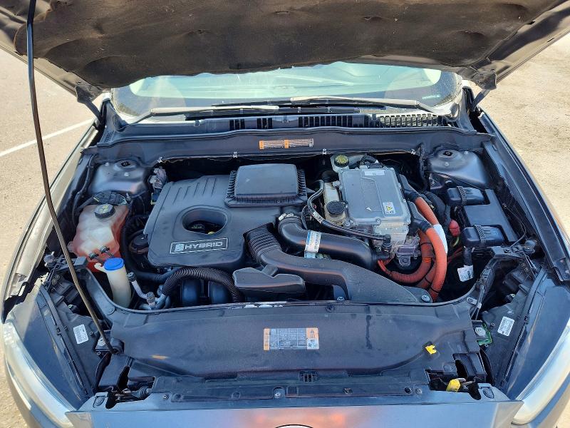 Photo 11 from auction – 2014 FORD FUSION with VIN 3FA6P0LU2ER195519