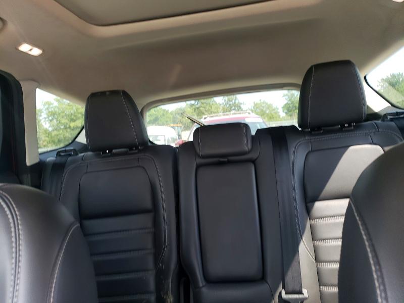 Photo 10 from auction – 2019 FORD ESCAPE with VIN 1FMCU0HD4KUB47910