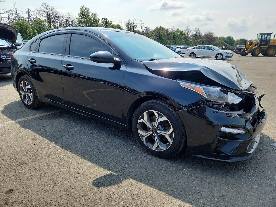 Photo 4 from auction – 2021 KIA FORTE with VIN 3KPF24AD6ME273552