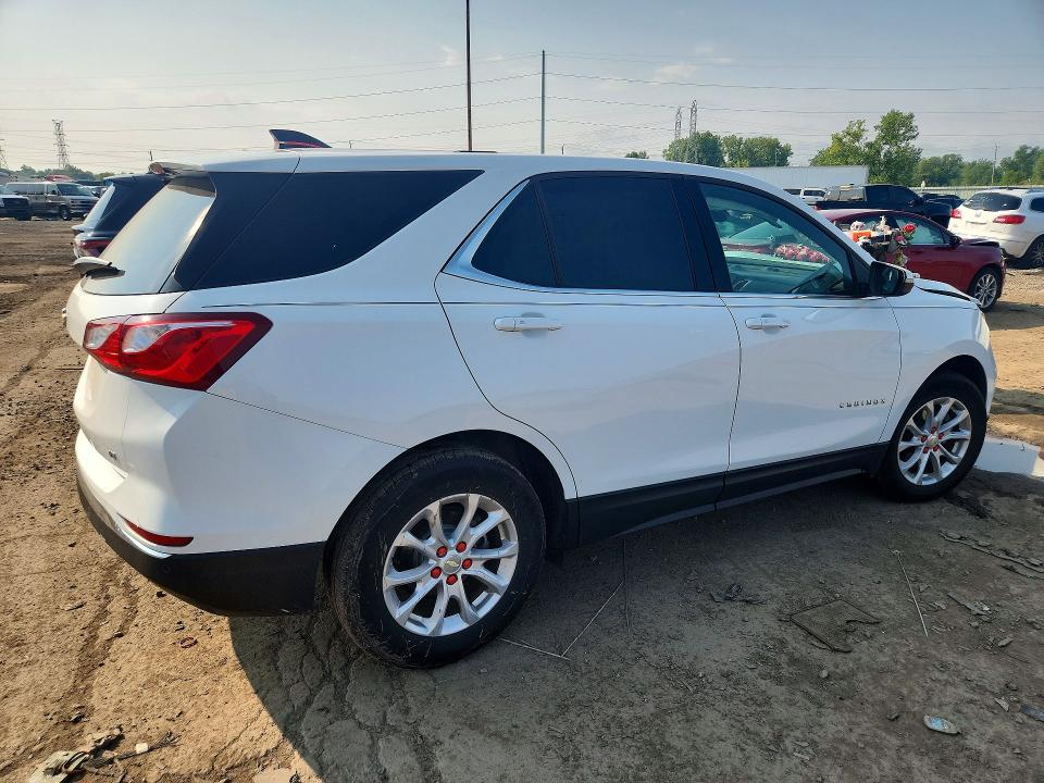 Photo 3 from auction – 2019 CHEVROLET EQUINOX with VIN 3GNAXJEV9KS637191