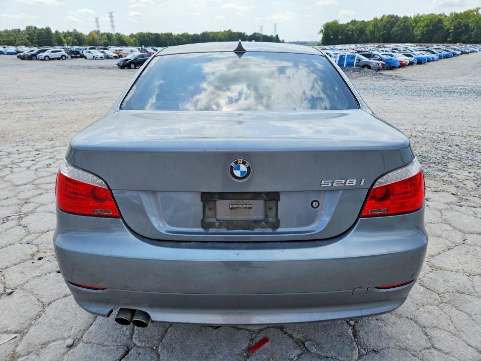 Photo 6 from auction – 2010 BMW 528 with VIN WBANU5C57AC460509