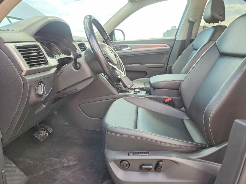 Photo 7 from auction – 2018 VOLKSWAGEN ATLAS with VIN 1V2MR2CA7JC571698