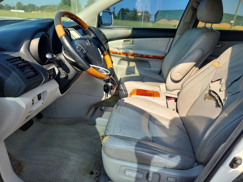 Photo 7 from auction – 2006 LEXUS RX with VIN 2T2HA31U26C096100