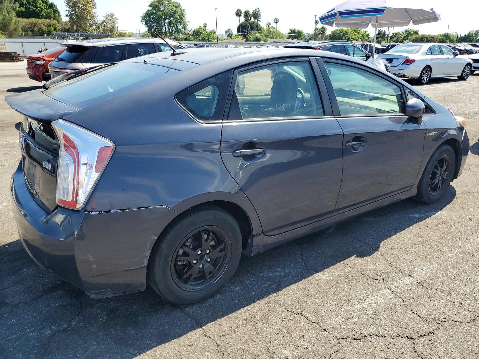 Photo 3 from auction – 2015 TOYOTA PRIUS with VIN JTDKN3DU6F1948771