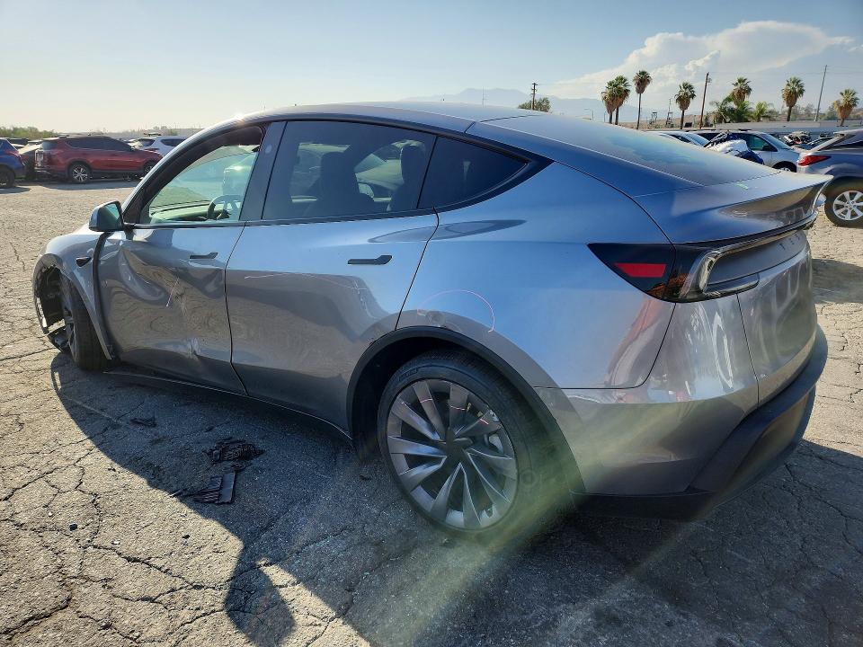 Photo 2 from auction – 2026 TESLA MODEL Y with VIN 7SAYGDEE1TF640382