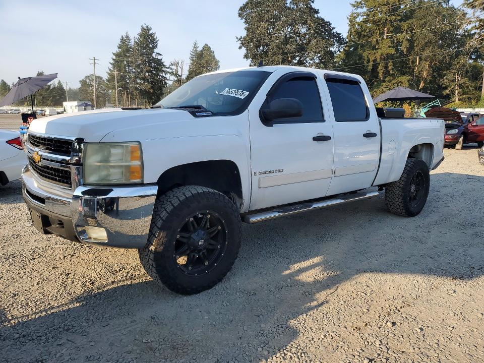 CHEVROLET SILVERADO 2008 with VIN 1GCHC23618F227728 - Photo from auction