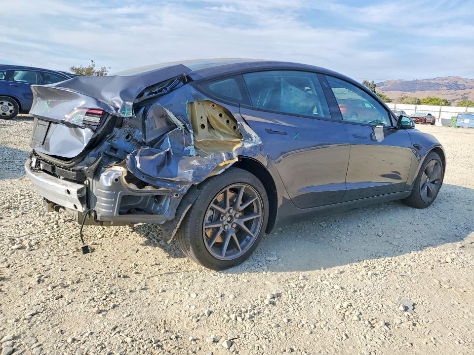 Photo 3 from auction – 2021 TESLA MODEL 3 with VIN 5YJ3E1EA5MF878200