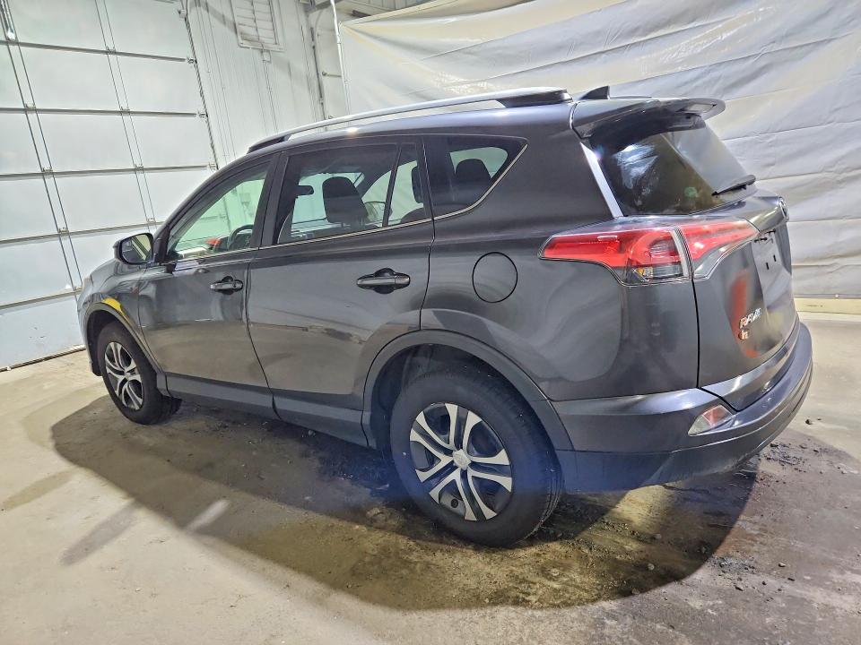 Photo 2 from auction – 2018 TOYOTA RAV4 with VIN JTMBFREV6JJ244022