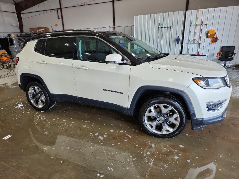 Photo 4 from auction – 2018 JEEP COMPASS with VIN 3C4NJDCB9JT280822
