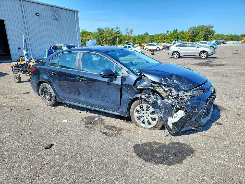 Photo 4 from auction – 2022 TOYOTA COROLLA with VIN 5YFEPMAE0NP306261