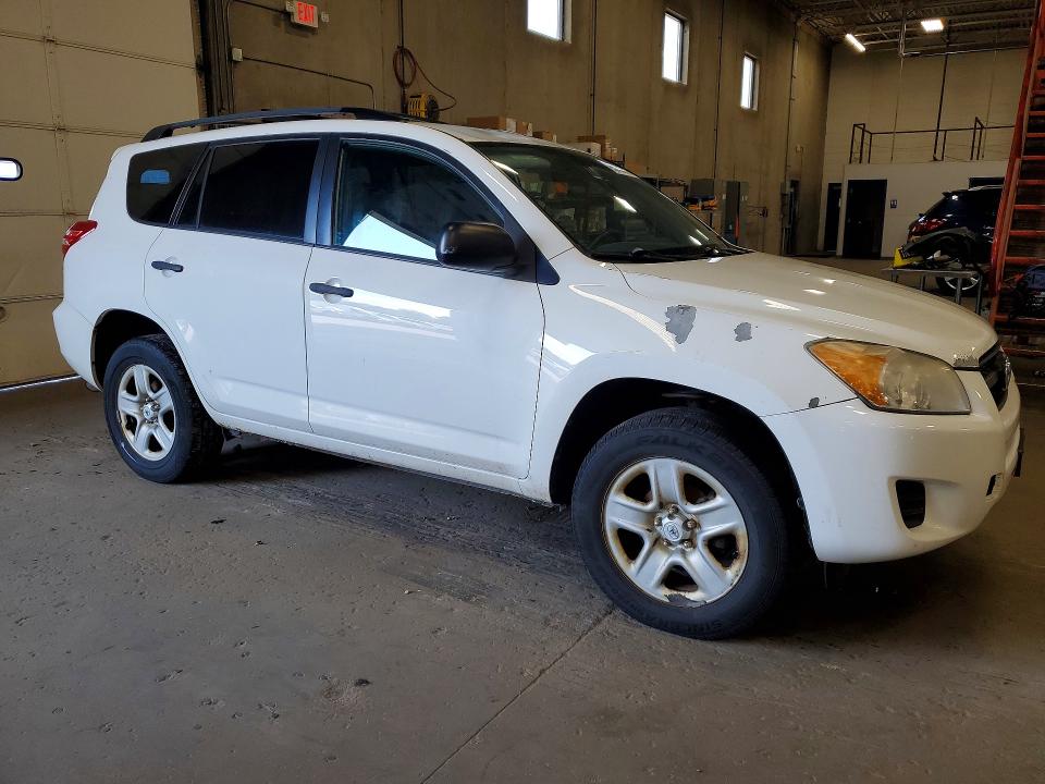 Photo 4 from auction – 2011 TOYOTA RAV4 with VIN 2T3BF4DV5BW085050