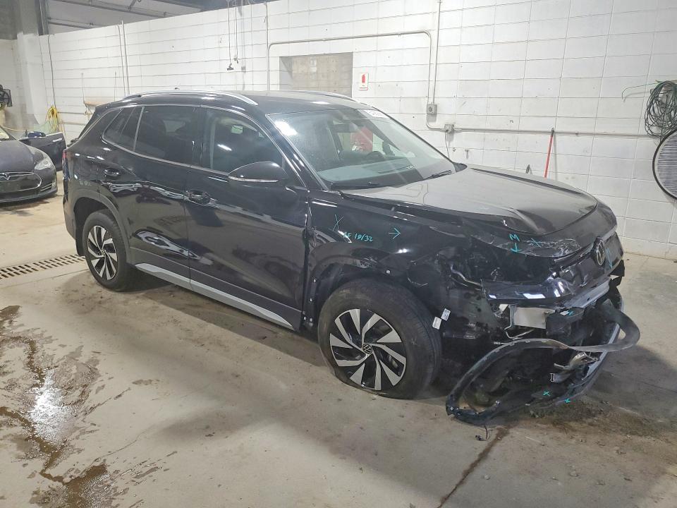 Снимка 4 от търг – 2025 VOLKSWAGEN TIGUAN с VIN 3VVBR7RM2SM032690