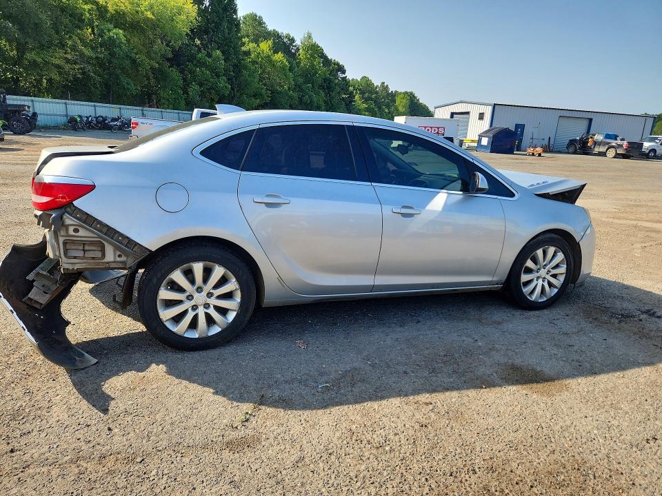 Photo 3 from auction – 2015 BUICK VERANO with VIN 1G4PP5SK6F4134403