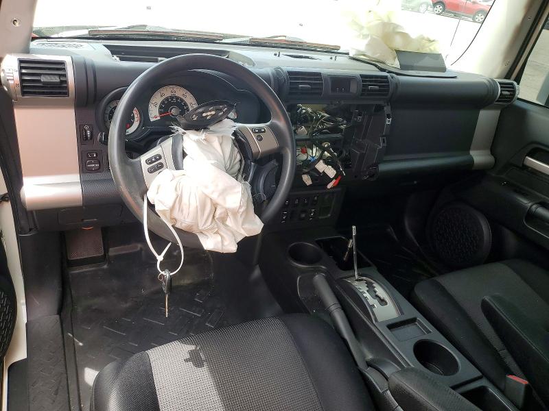 Photo 8 from auction – 2012 TOYOTA FJ CRUISER with VIN JTEBU4BF1CK124384