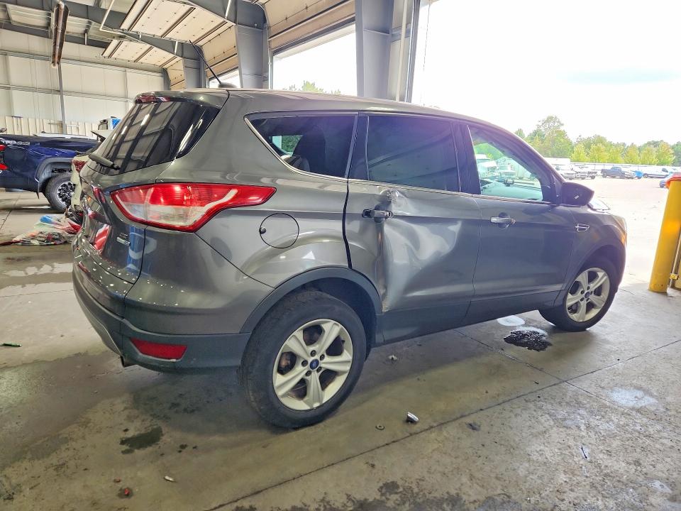 Photo 3 from auction – 2013 FORD ESCAPE with VIN 1FMCU9G95DUA21236