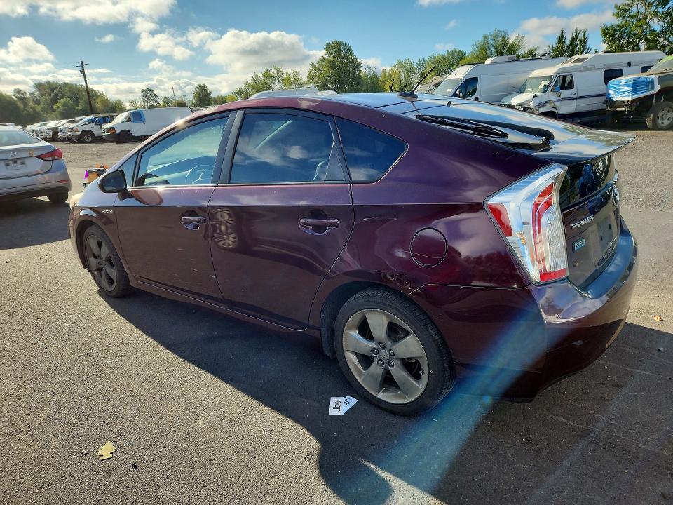 Photo 2 from auction – 2013 TOYOTA PRIUS with VIN JTDKN3DU6D5604234
