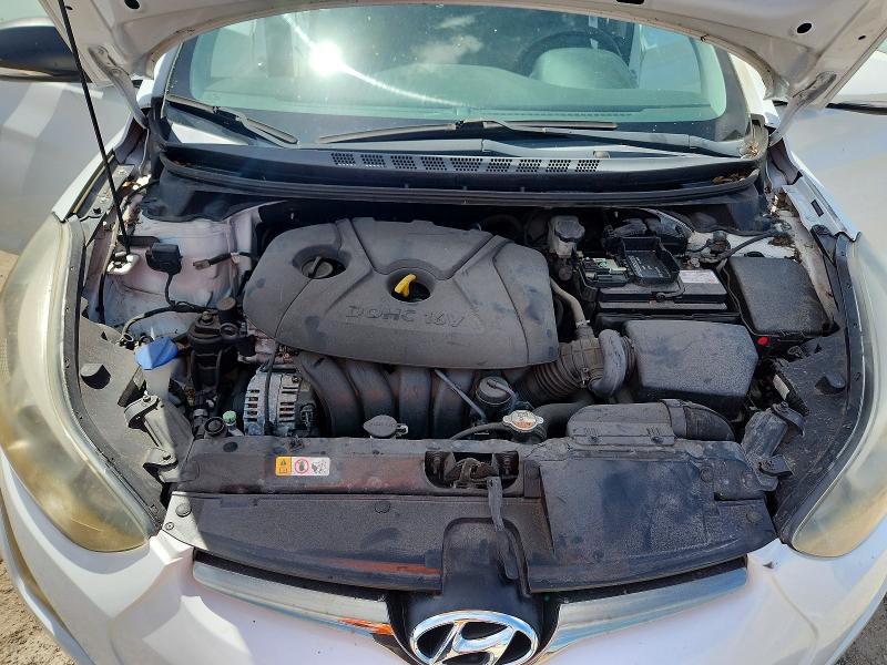 Photo 11 from auction – 2016 HYUNDAI ELANTRA with VIN 5NPDH4AE7GH752979