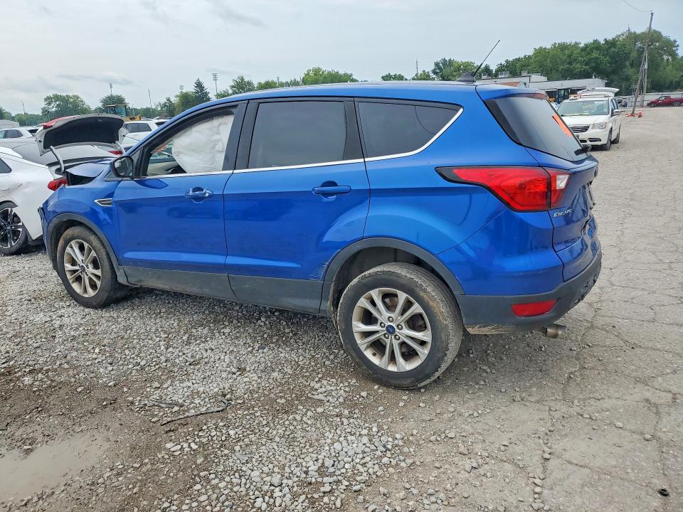 Photo 2 from auction – 2019 FORD ESCAPE with VIN 1FMCU0GD7KUC23072