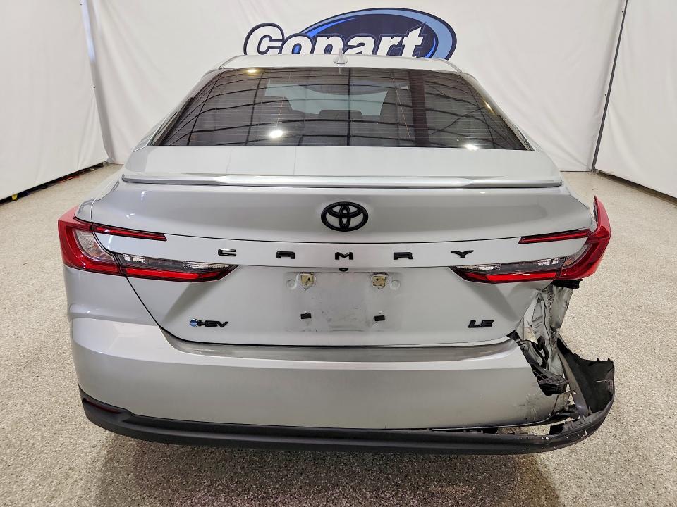 Photo 6 from auction – 2025 TOYOTA CAMRY with VIN 4T1DAACK3SU065997