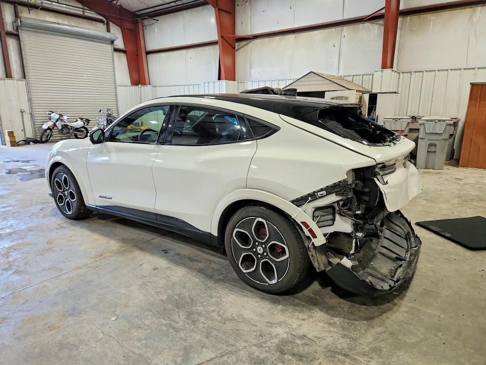 Photo 2 from auction – 2023 FORD MUSTANG MACH-E with VIN 3FMTK4SE4PMA59837