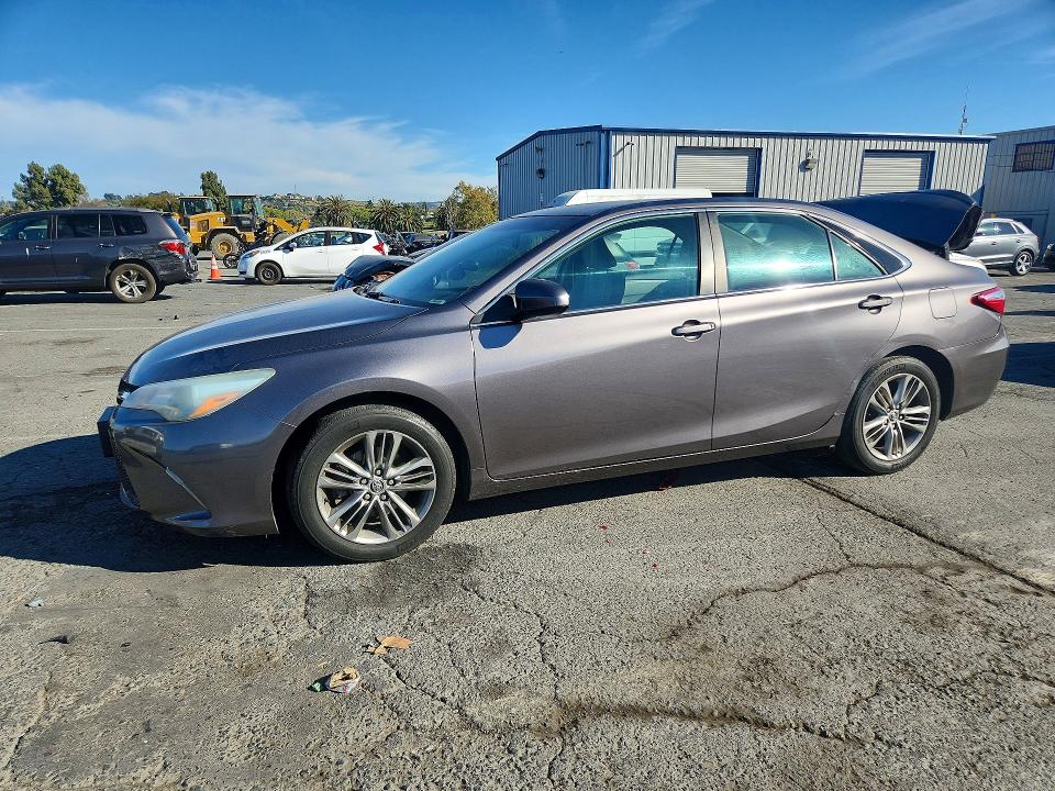 TOYOTA CAMRY 2016 with VIN 4T1BF1FK5GU536592 - Photo from auction