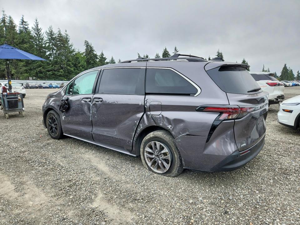 Photo 2 from auction – 2023 TOYOTA SIENNA with VIN 5TDYSKFCXPS075953