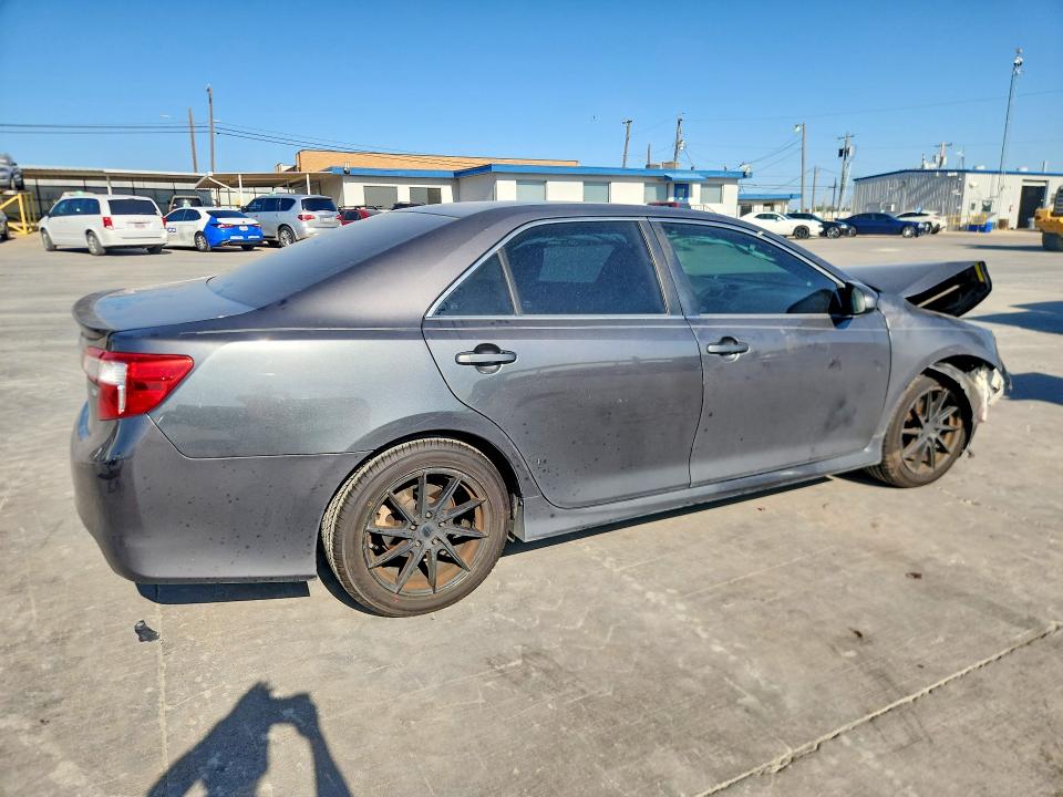 Photo 3 from auction – 2014 TOYOTA CAMRY with VIN 4T1BF1FK1EU466912