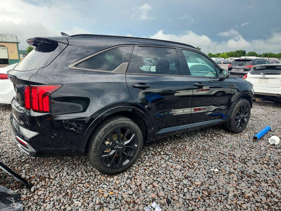 Photo 3 from auction – 2023 KIA SORENTO with VIN 5XYRK4LF2PG207616