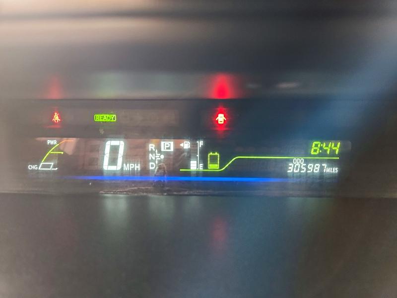 Photo 9 from auction – 2012 TOYOTA PRIUS V with VIN JTDZN3EU6C3033481