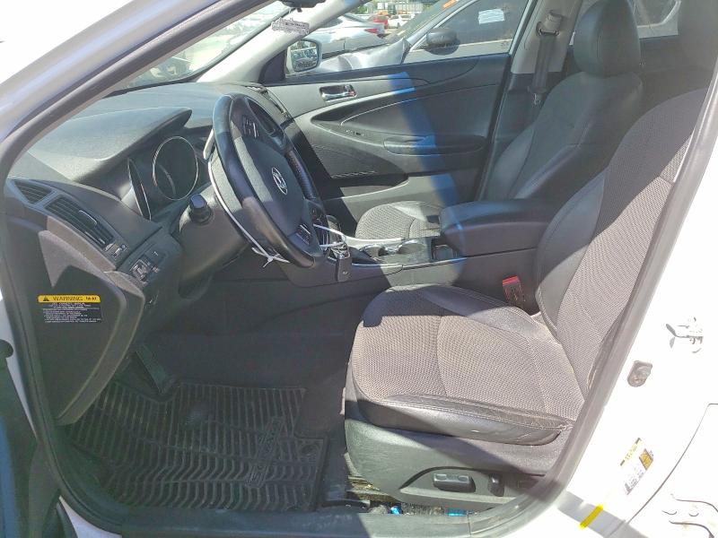 Photo 7 from auction – 2012 HYUNDAI SONATA with VIN 5NPEC4ACXCH369677