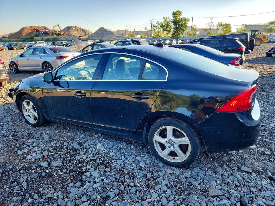 Photo 2 from auction – 2013 VOLVO S60 with VIN YV1612FS3D1215121