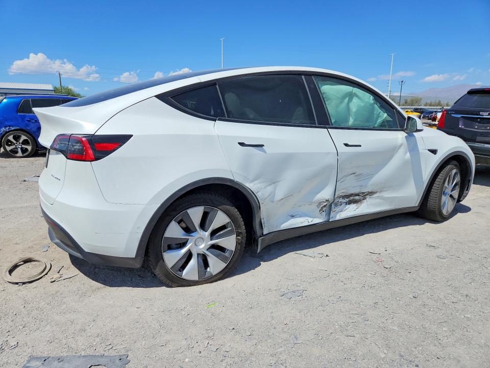 Photo 3 from auction – 2021 TESLA MODEL Y with VIN 5YJYGDEE5MF146220