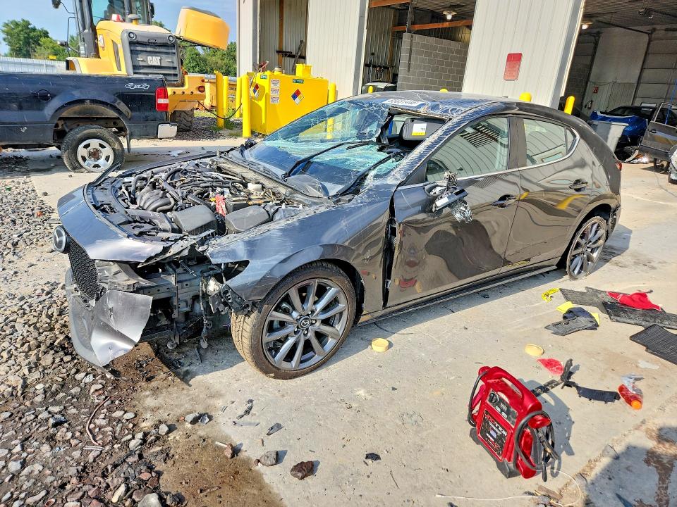 MAZDA 3 2020 с VIN JM1BPAMM4L1161442 - Снимка от търг
