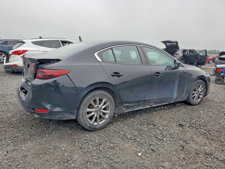 Photo 3 from auction – 2020 MAZDA 3 with VIN 3MZBPACLXLM135811