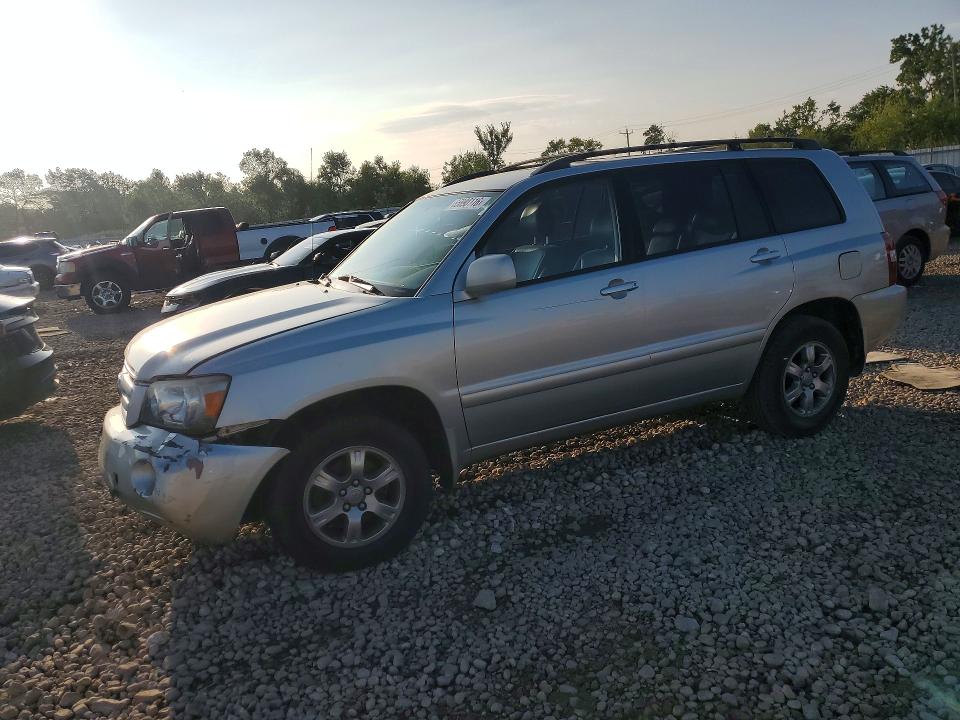 TOYOTA HIGHLANDER 2004 with VIN JTEEP21A340047545 - Photo from auction
