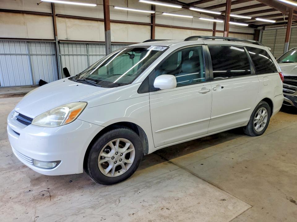TOYOTA SIENNA 2005 with VIN 5TDZA22C25S235835 - Photo from auction
