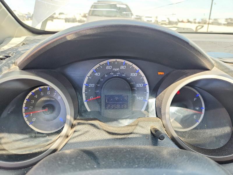 Photo 9 from auction – 2010 HONDA FIT with VIN JHMGE8H24AC006676