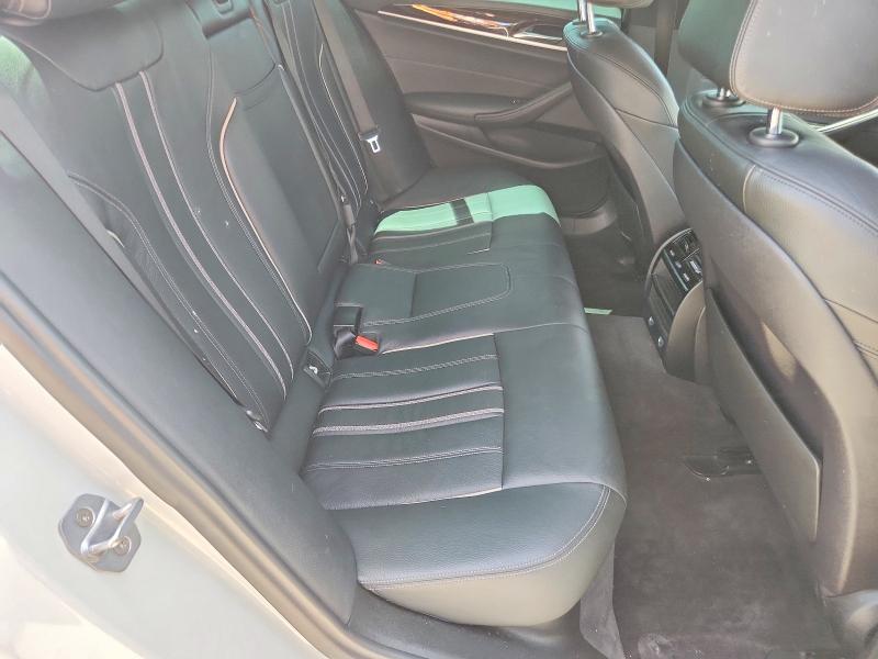 Photo 10 from auction – 2018 BMW 540 with VIN WBAJE5C54JWA94117
