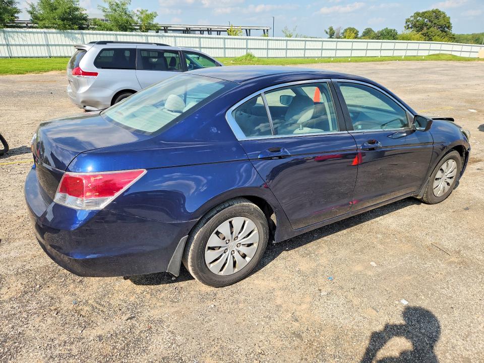 Photo 3 from auction – 2010 HONDA ACCORD with VIN 1HGCP2F35AA085887