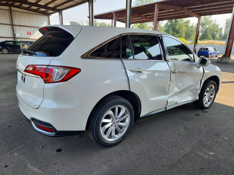 Снимка 3 от търг – 2016 ACURA RDX с VIN 5J8TB4H52GL029265
