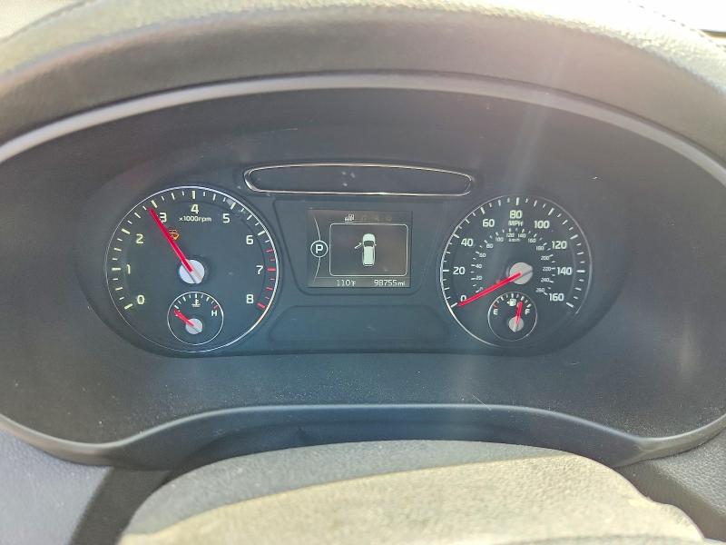 Photo 9 from auction – 2016 KIA SORENTO with VIN 5XYPG4A55GG175070