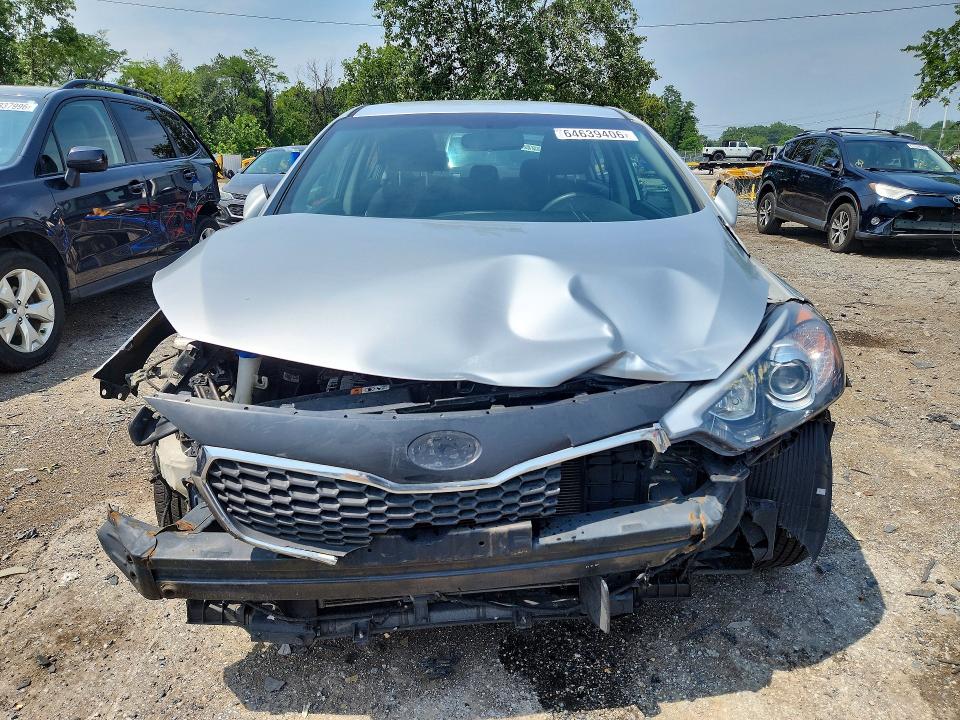 Photo 5 from auction – 2016 KIA FORTE with VIN KNAFK4A60G5488780