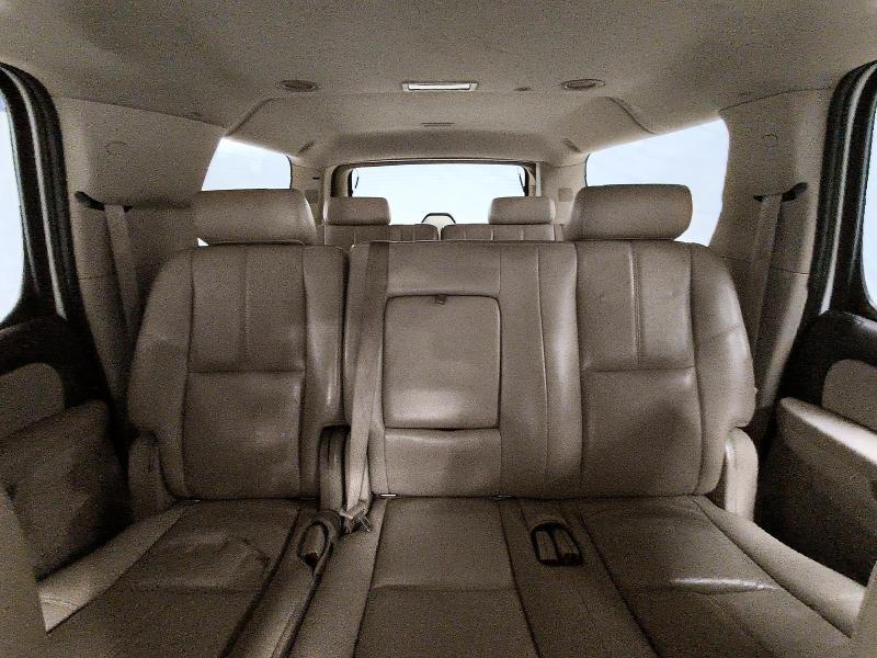 Photo 10 from auction – 2007 CHEVROLET SUBURBAN with VIN 1GNFK16347J278648