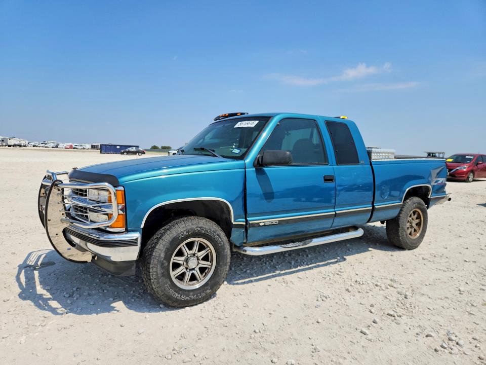 Photo 1 from auction – 1998 CHEVROLET GMT-400 with VIN 2GCEK19R7W1244555