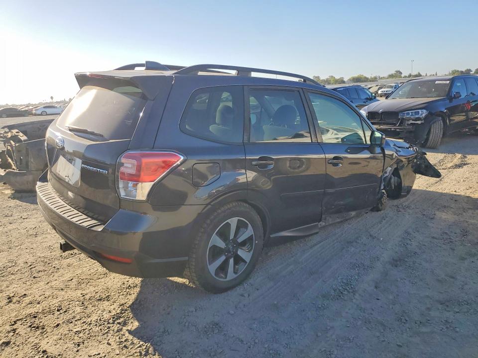 Photo 3 from auction – 2018 SUBARU FORESTER with VIN JF2SJAGCXJH526670