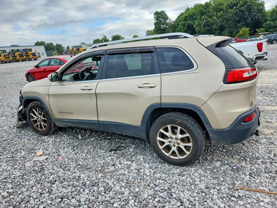 Photo 2 from auction – 2015 JEEP CHEROKEE with VIN 1C4PJLCB4FW742546