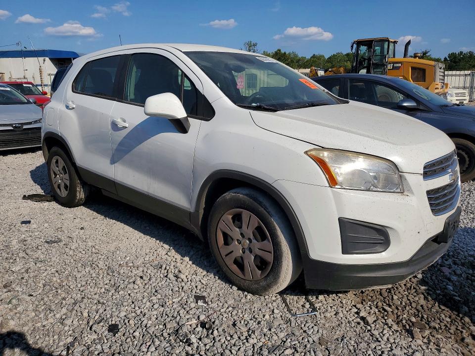 Photo 4 from auction – 2016 CHEVROLET TRAX with VIN KL7CJKSB5GB601386