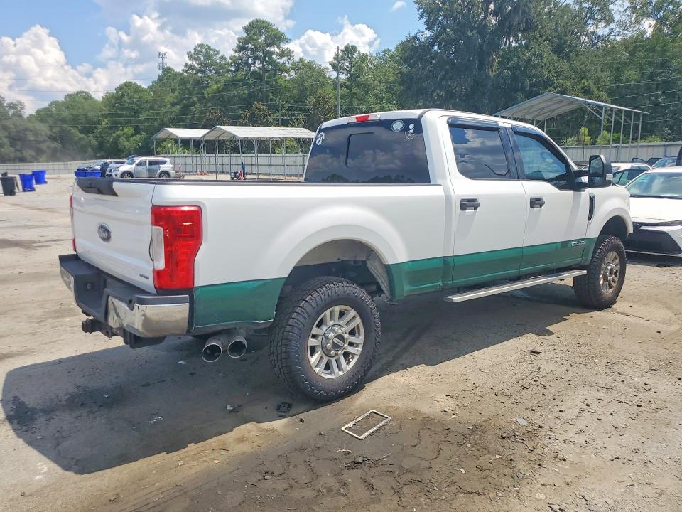 Photo 3 from auction – 2017 FORD F250 with VIN 1FT7W2BT9HEF19451